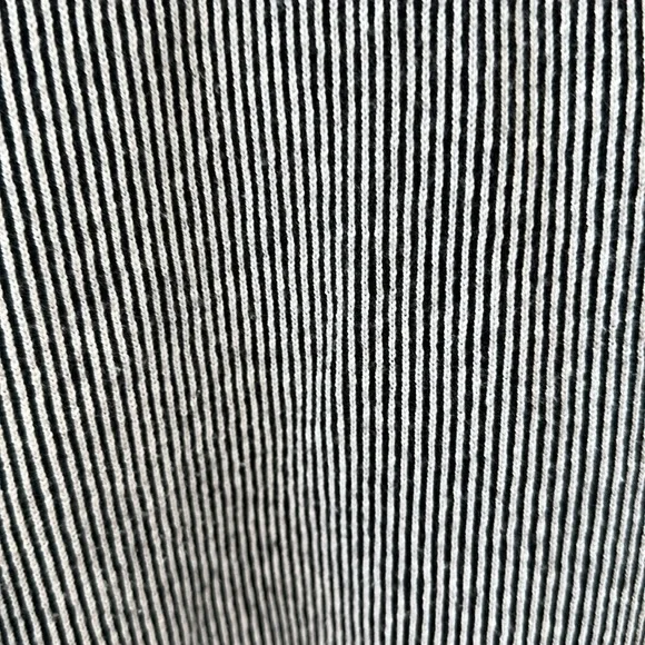 Cabi short sleeve knit cardigan - black and white stripes- M - GUC - Picture 2 of 5